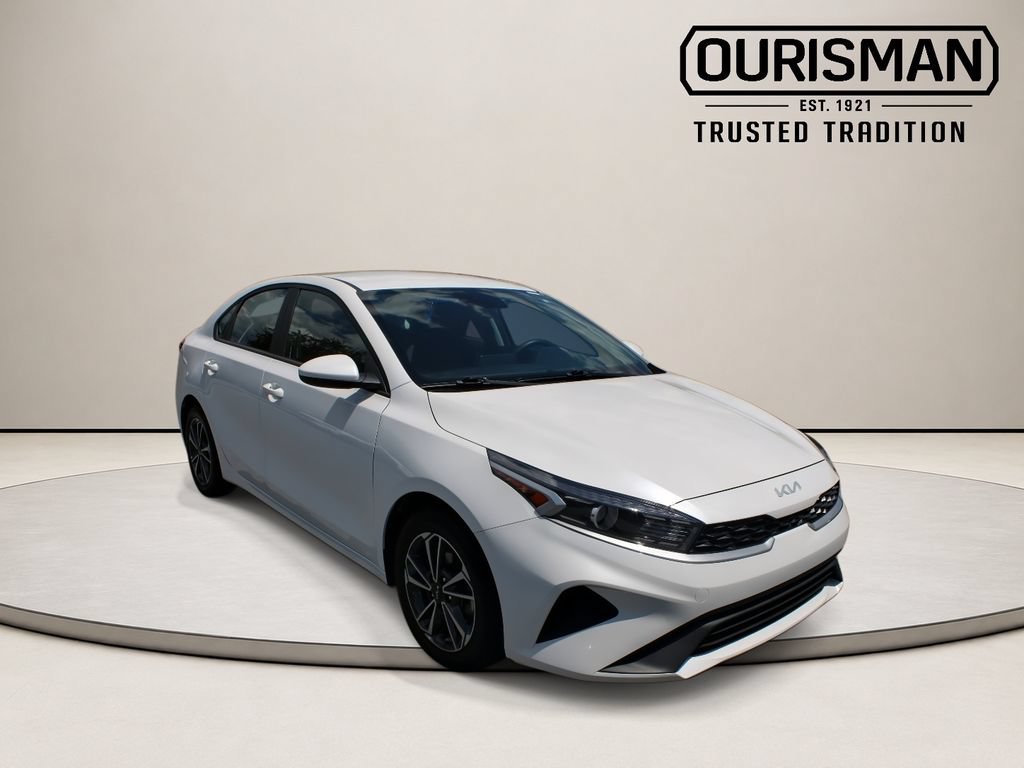Used 2023 Kia Forte LXS FWD image 1