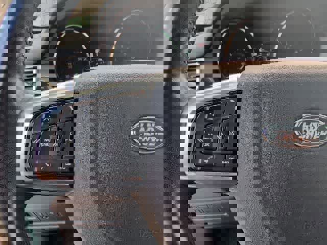 Used 2018 Land Rover Discovery Sport HSE image 20