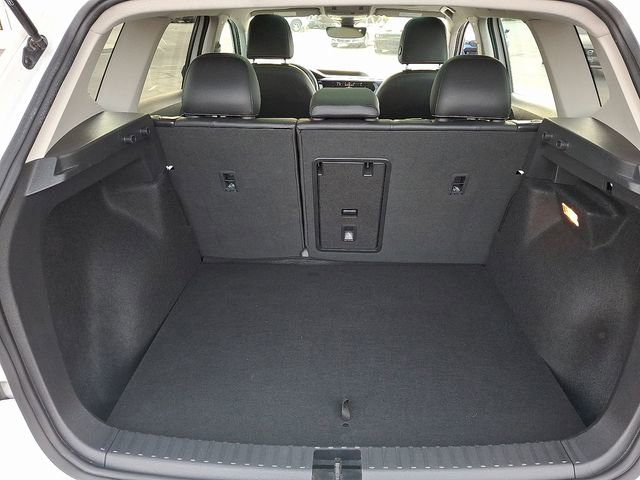 Used 2023 Volkswagen Taos SE image 29