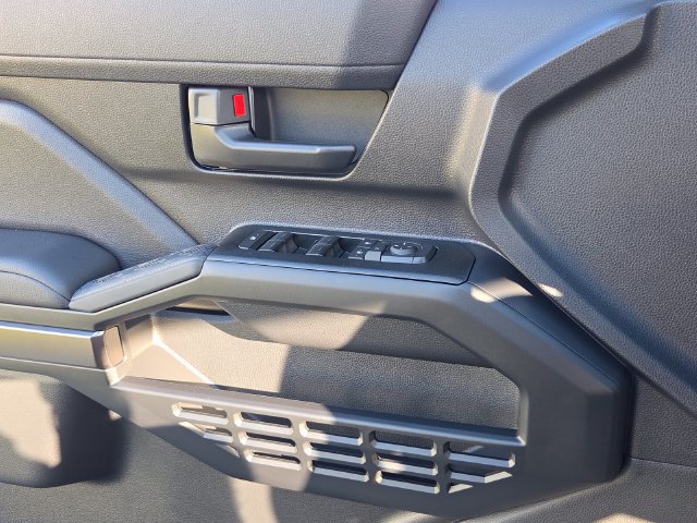 New 2026 Toyota 4Runner SR5 AWD/4WD image 30