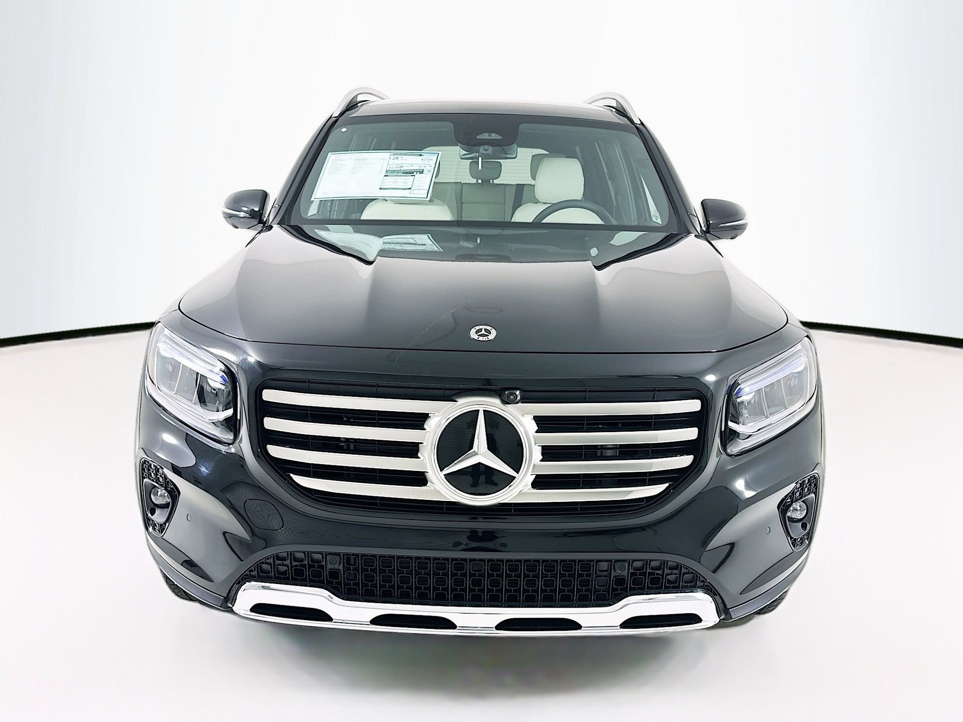 New 2026 Mercedes-Benz GLB 250 image 2