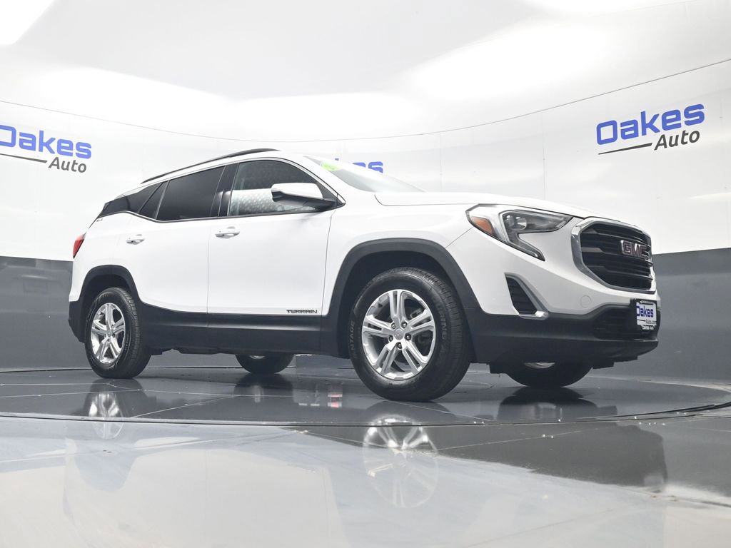 Used 2020 GMC Terrain SLE w/ Driver Convenience Package FWD image 40
