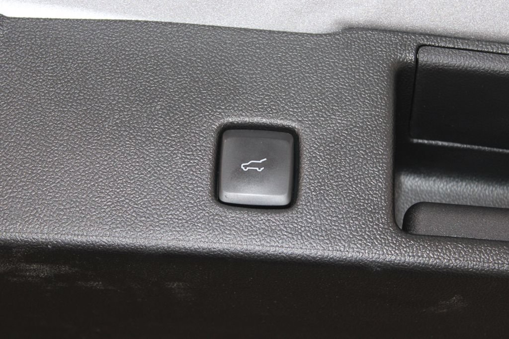Used 2023 Ford Escape Platinum AWD/4WD image 14