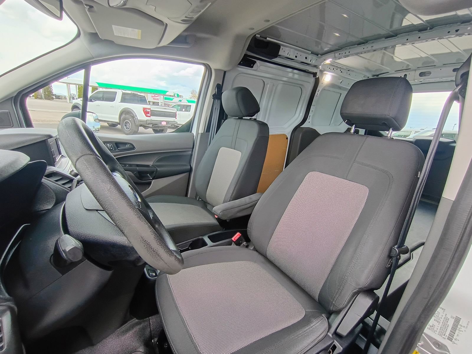 Used 2022 Ford Transit Connect XL FWD image 12