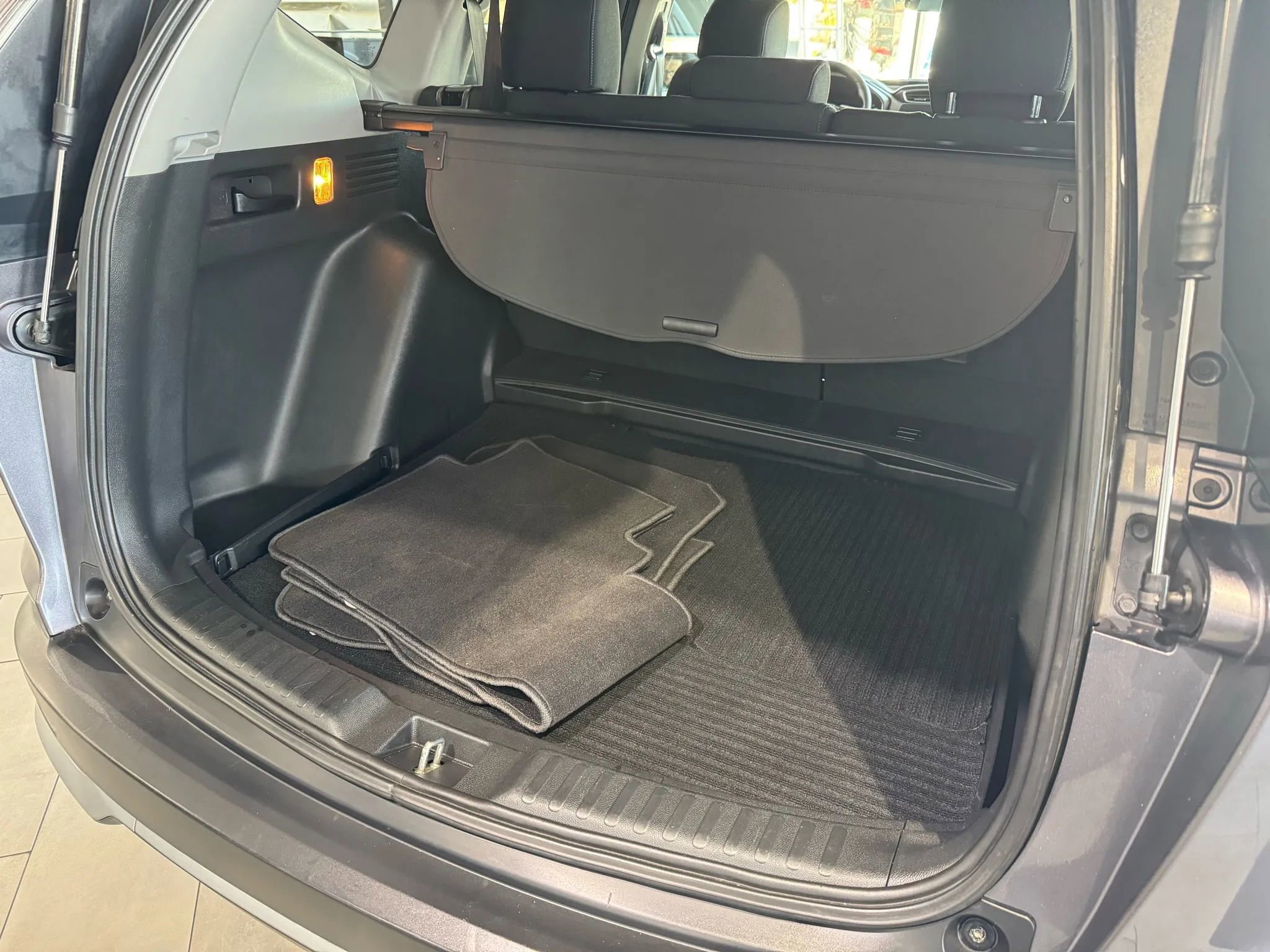 Used 2020 Honda CR-V EX image 28