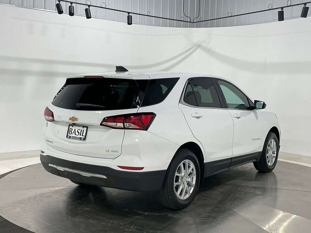 Used 2024 Chevrolet Equinox LT AWD/4WD image 11