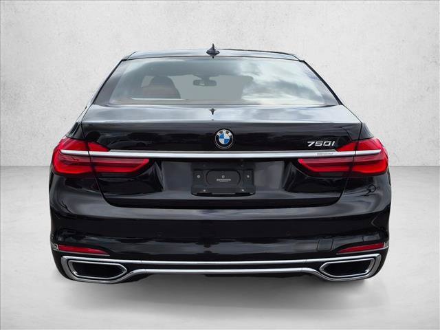 Used 2017 BMW 750i RWD image 6