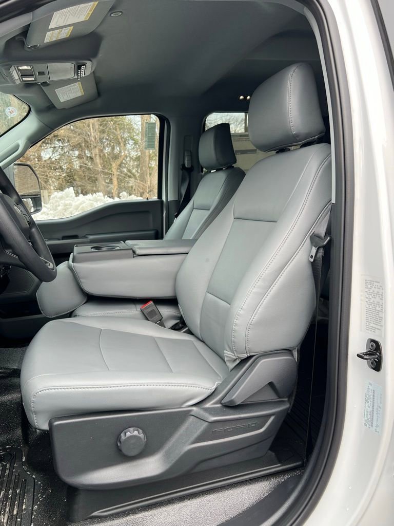 New 2026 Ford F550 4x4 Crew Cab image 24
