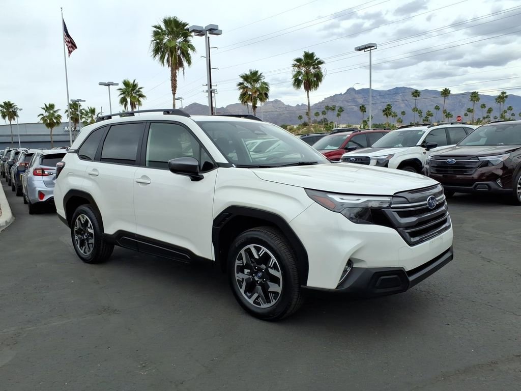 Used 2025 Subaru Forester Premium image 1
