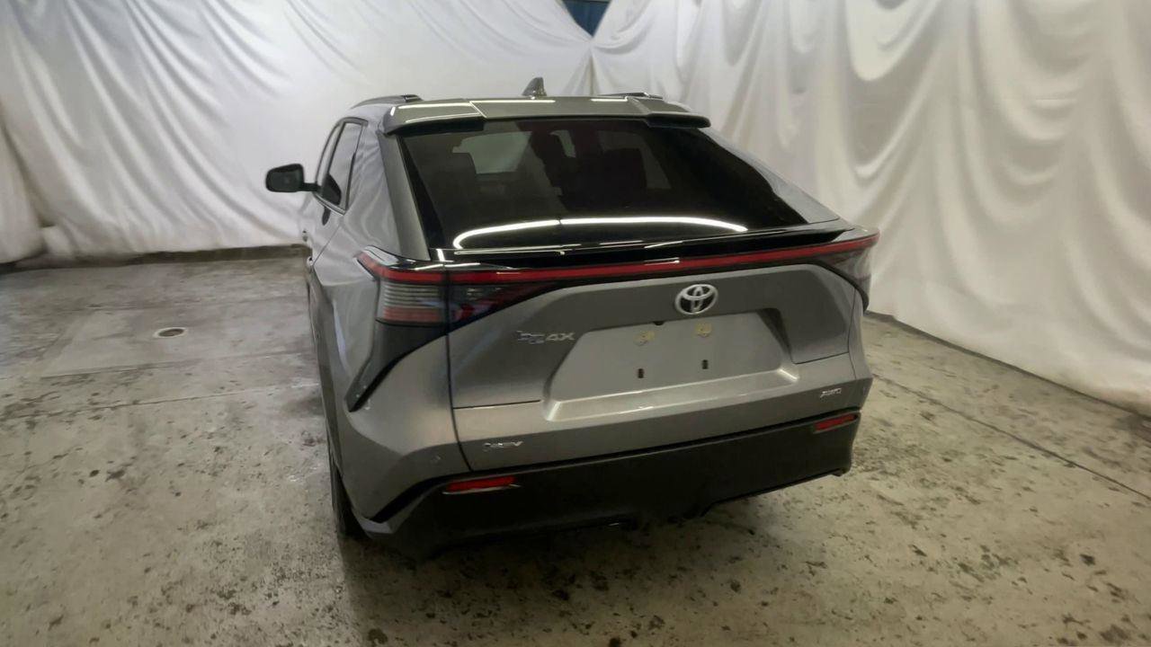 Used 2024 Toyota bZ4X XLE w/ Weather Package image 7
