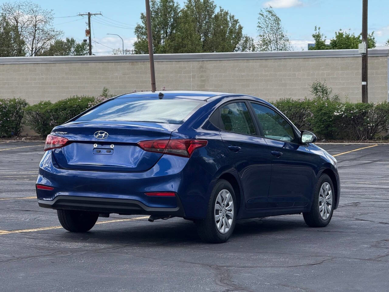Used 2021 Hyundai Accent SE FWD image 5