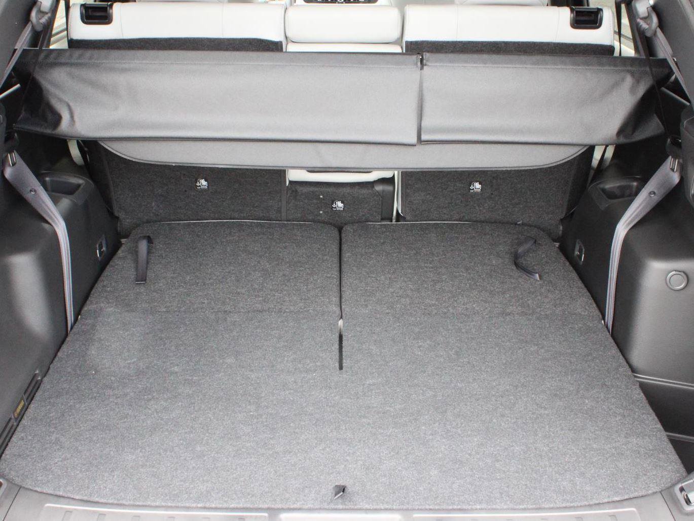 New 2025 Mitsubishi Outlander SE image 12