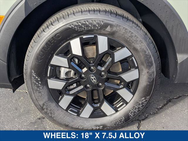 Used 2025 Hyundai Santa Cruz SEL FWD image 9