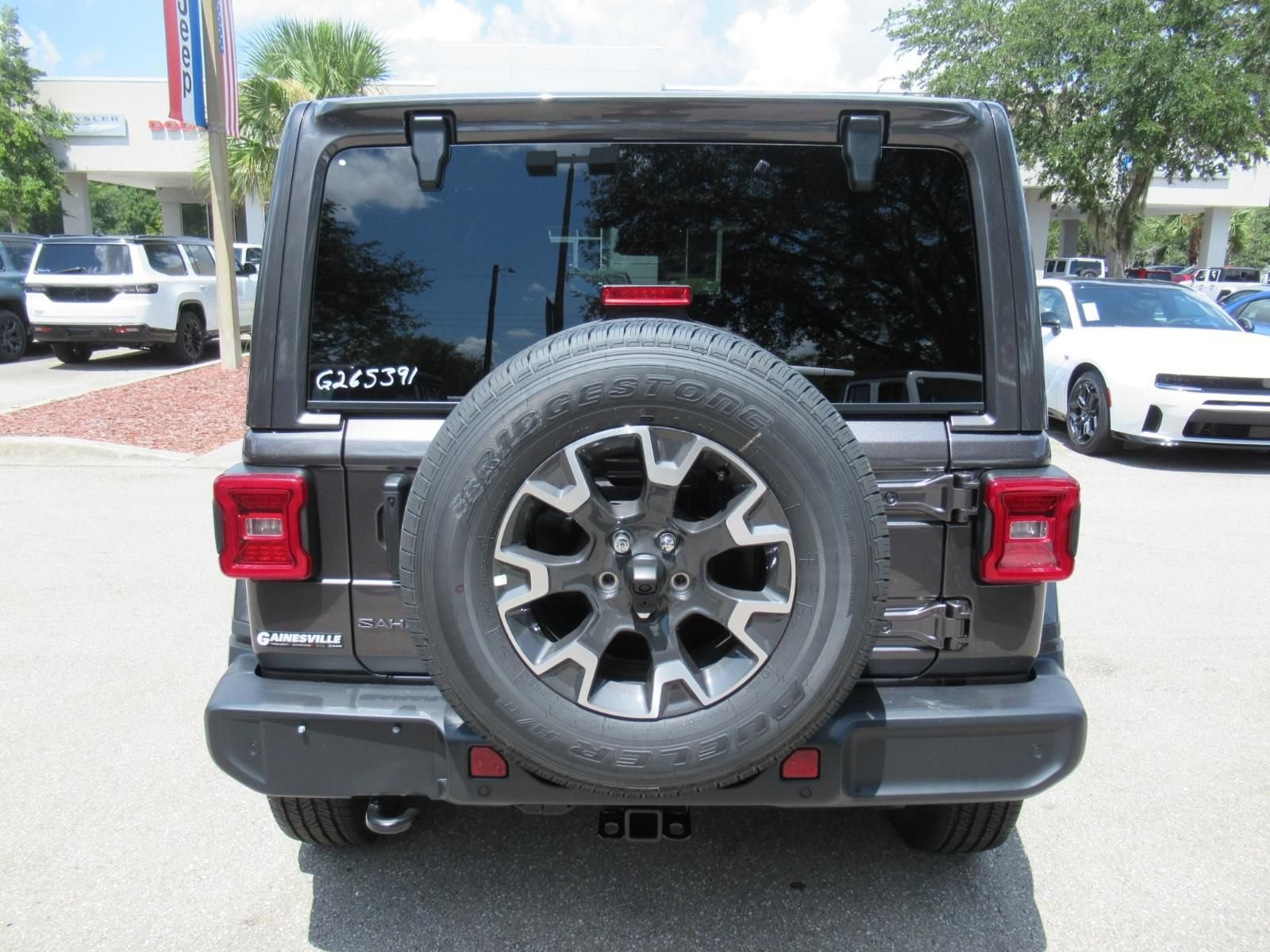 New 2026 Jeep Wrangler Unlimited Sahara AWD/4WD image 6