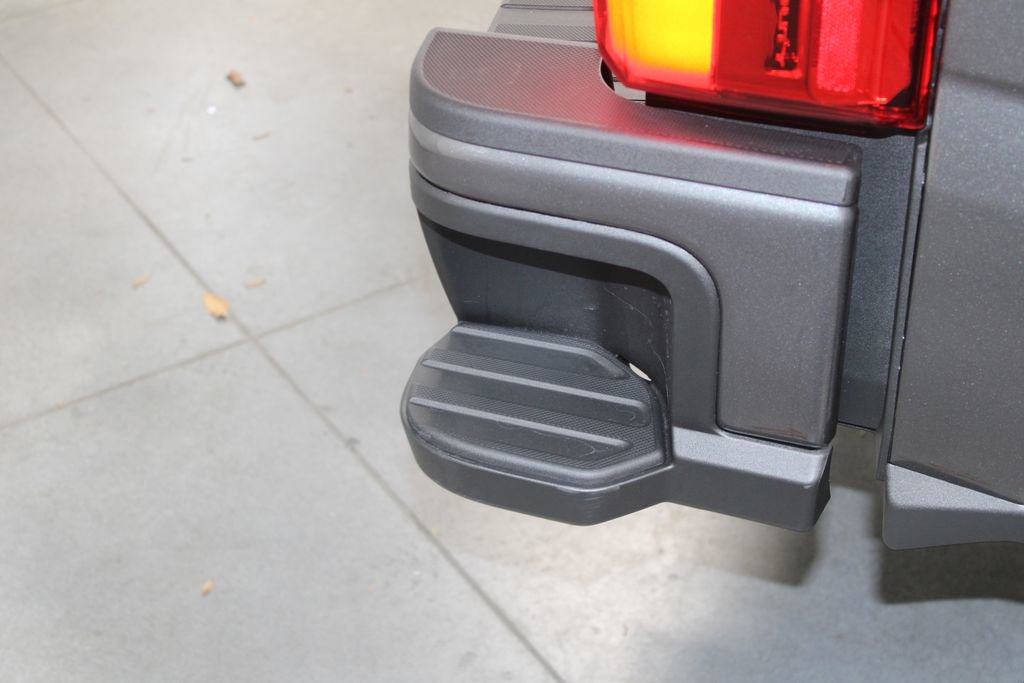 New 2026 Ford F350 Platinum image 17