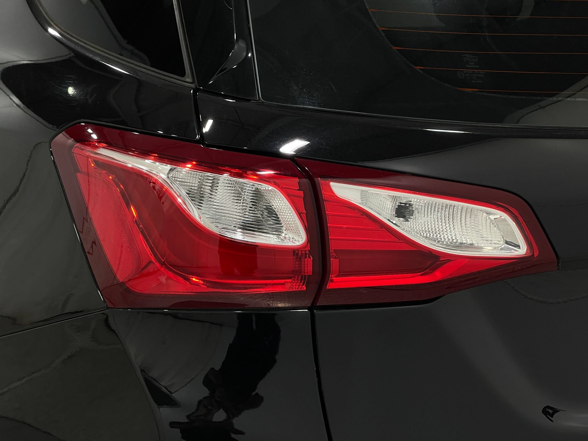 Used 2019 Chevrolet Equinox Premier AWD/4WD image 30