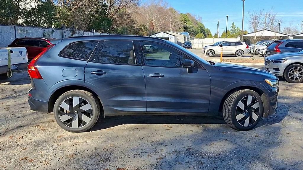 Certified 2025 Volvo XC60 T8 Plus w/ Protection Package Premier AWD/4WD image 9