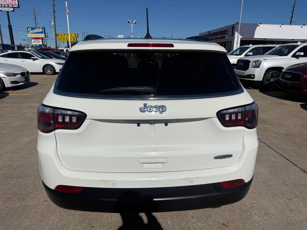 Used 2021 Jeep Compass Limited image 9