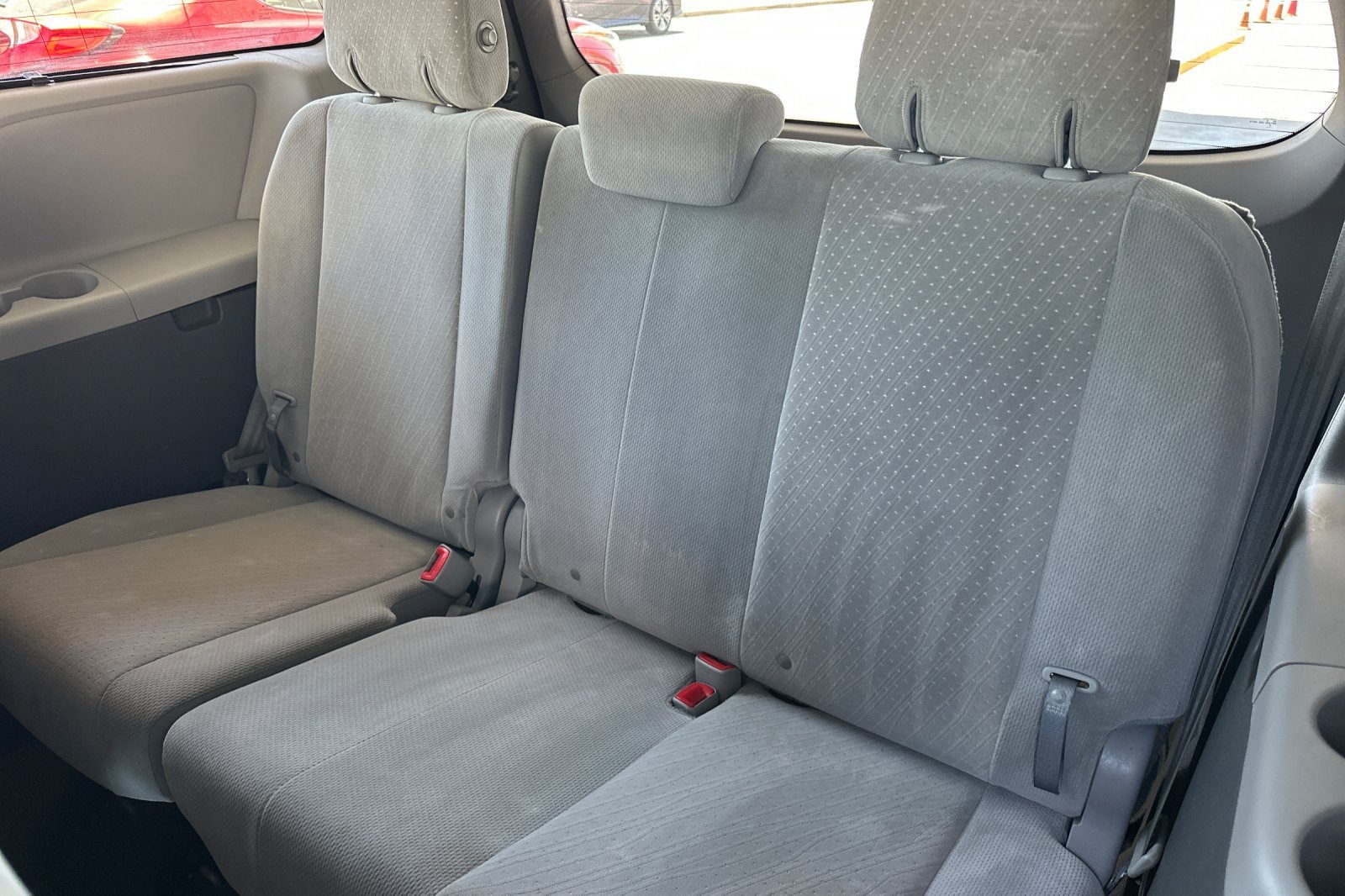 Certified 2018 Toyota Sienna LE FWD image 15