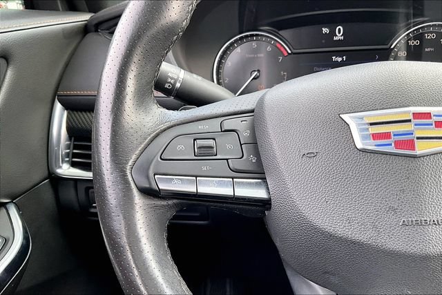 Used 2022 Cadillac XT4 Sport w/ Comfort Package FWD image 17