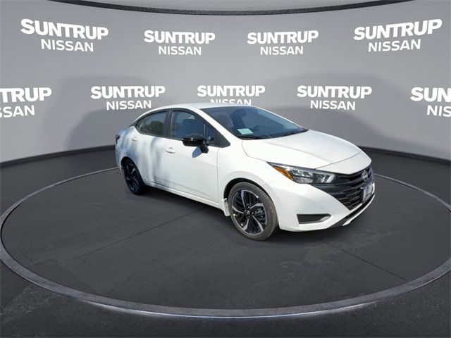 New 2025 Nissan Versa SR image 2