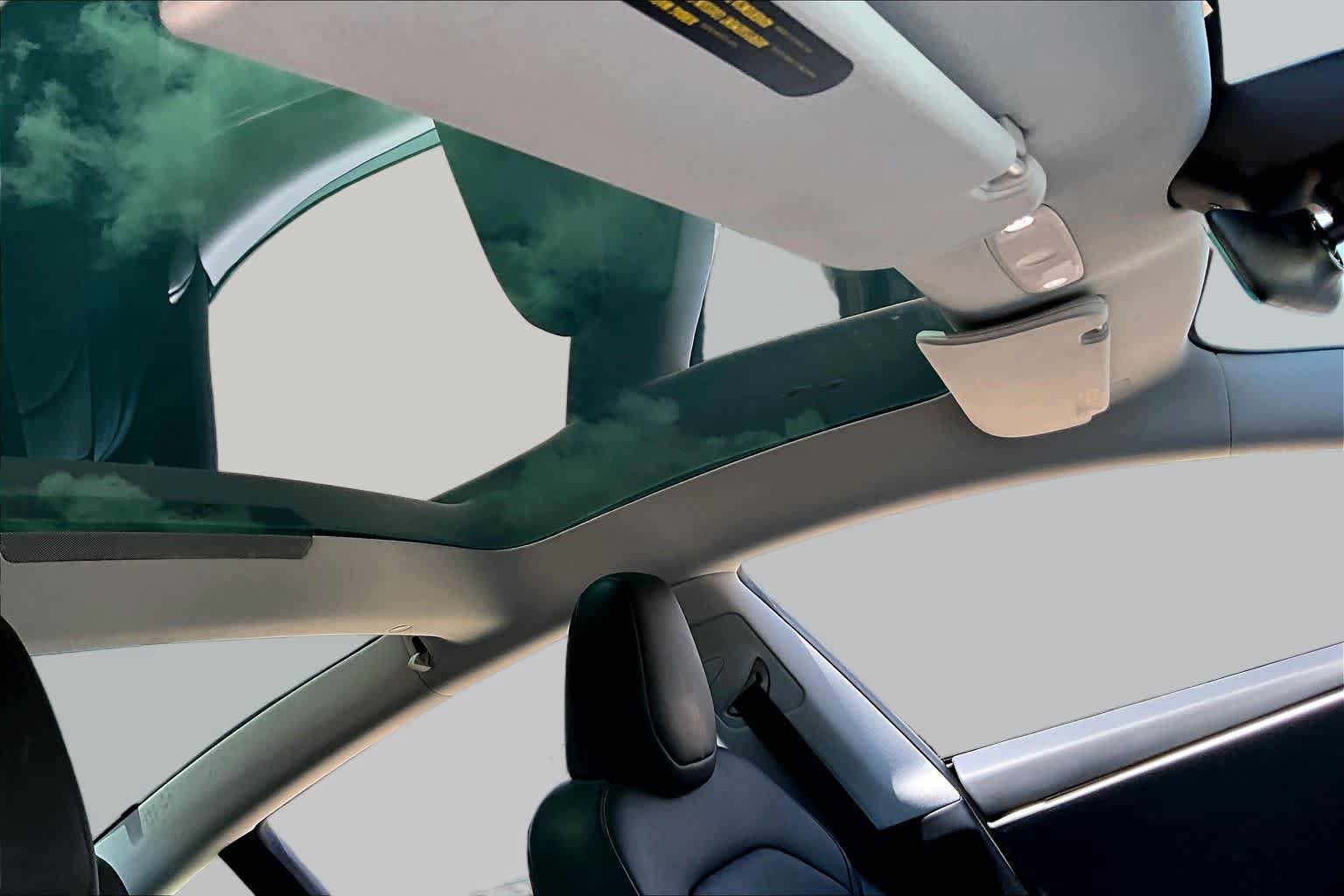 Used 2024 Tesla Model 3 Standard Range RWD image 12