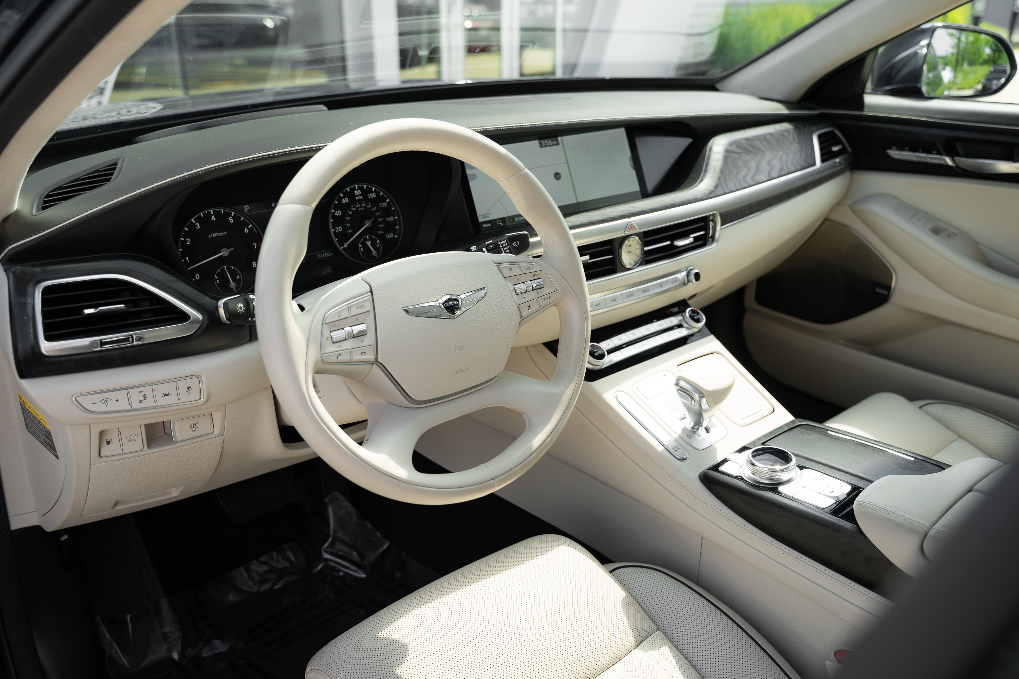 Used 2022 Genesis G90 5.0 Ultimate AWD/4WD image 10