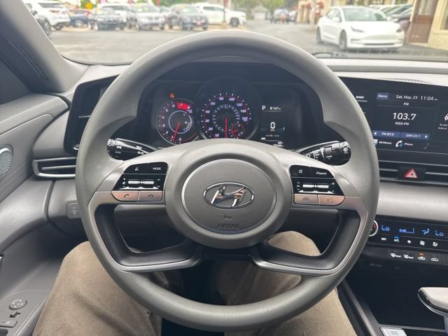 Used 2023 Hyundai Elantra SEL w/ Cargo Package FWD image 20
