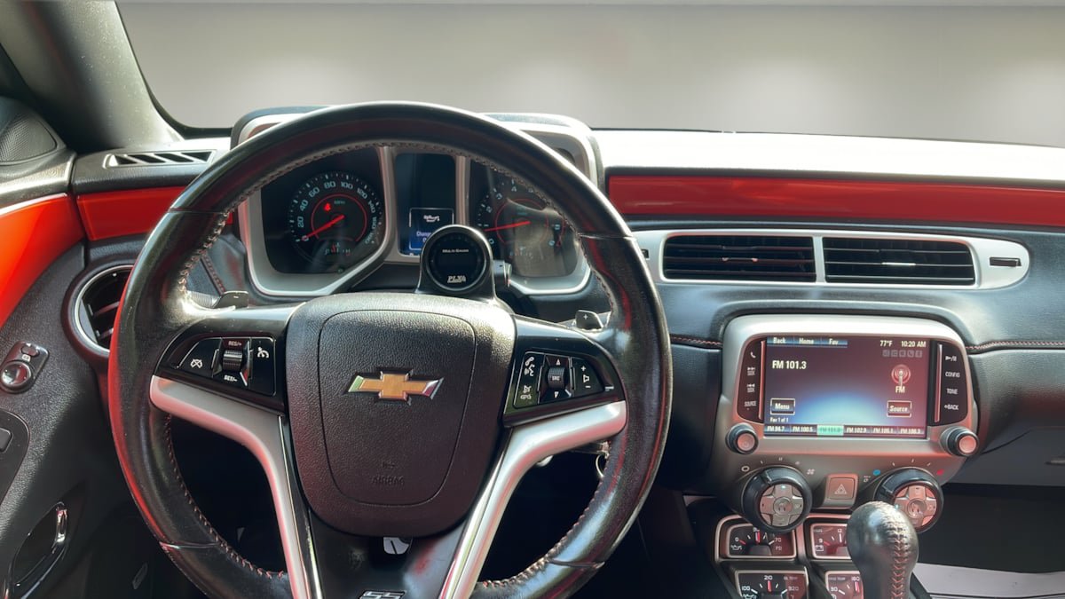 Used 2015 Chevrolet Camaro SS w/ RS Package RWD image 10