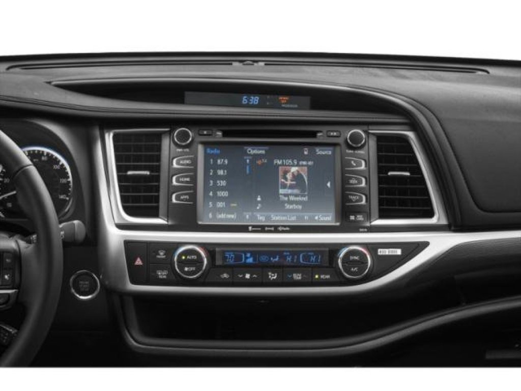 Used 2019 Toyota Highlander SE w/ Nightshade Edition AWD/4WD image 12