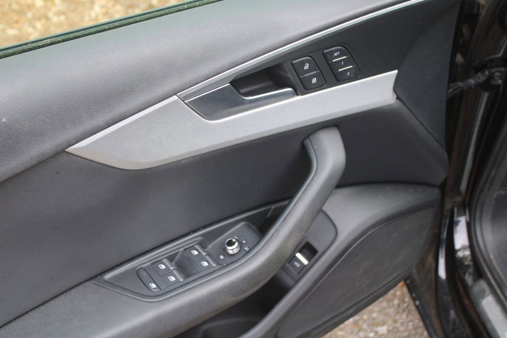 Used 2017 Audi A4 2.0T Premium w/ Audi MMI Navigation Plus image 18