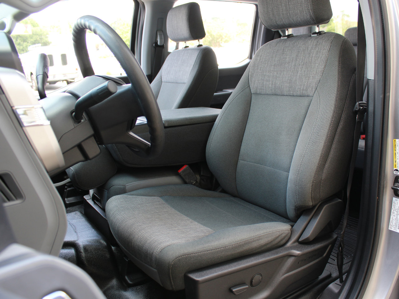 Used 2024 Ford F250 XLT image 18