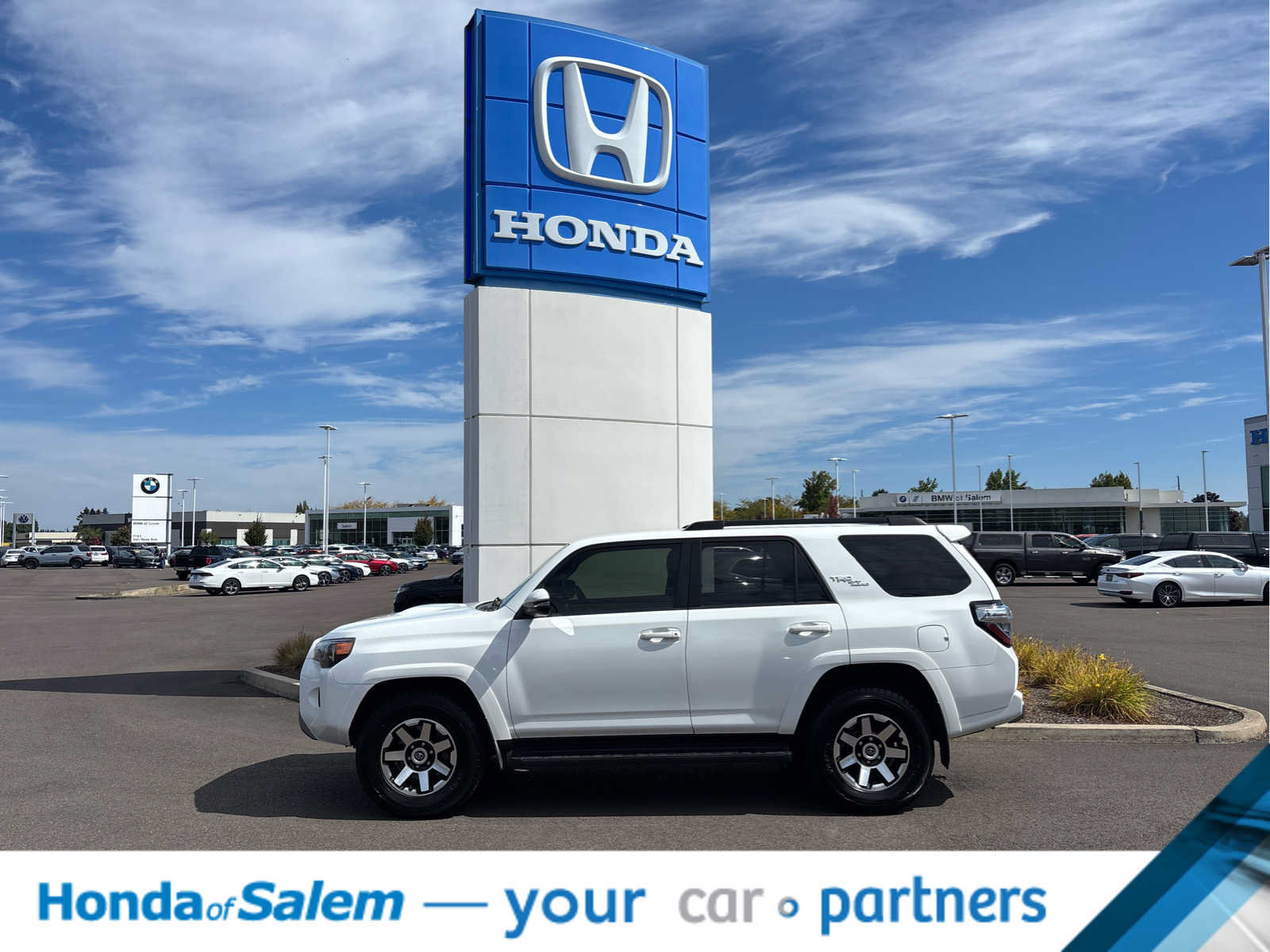 Used 2022 Toyota 4Runner TRD Off-Road Premium AWD/4WD image 3