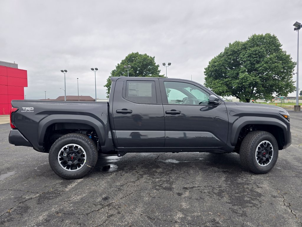 New 2026 Toyota Tacoma TRD Off-Road AWD/4WD image 18