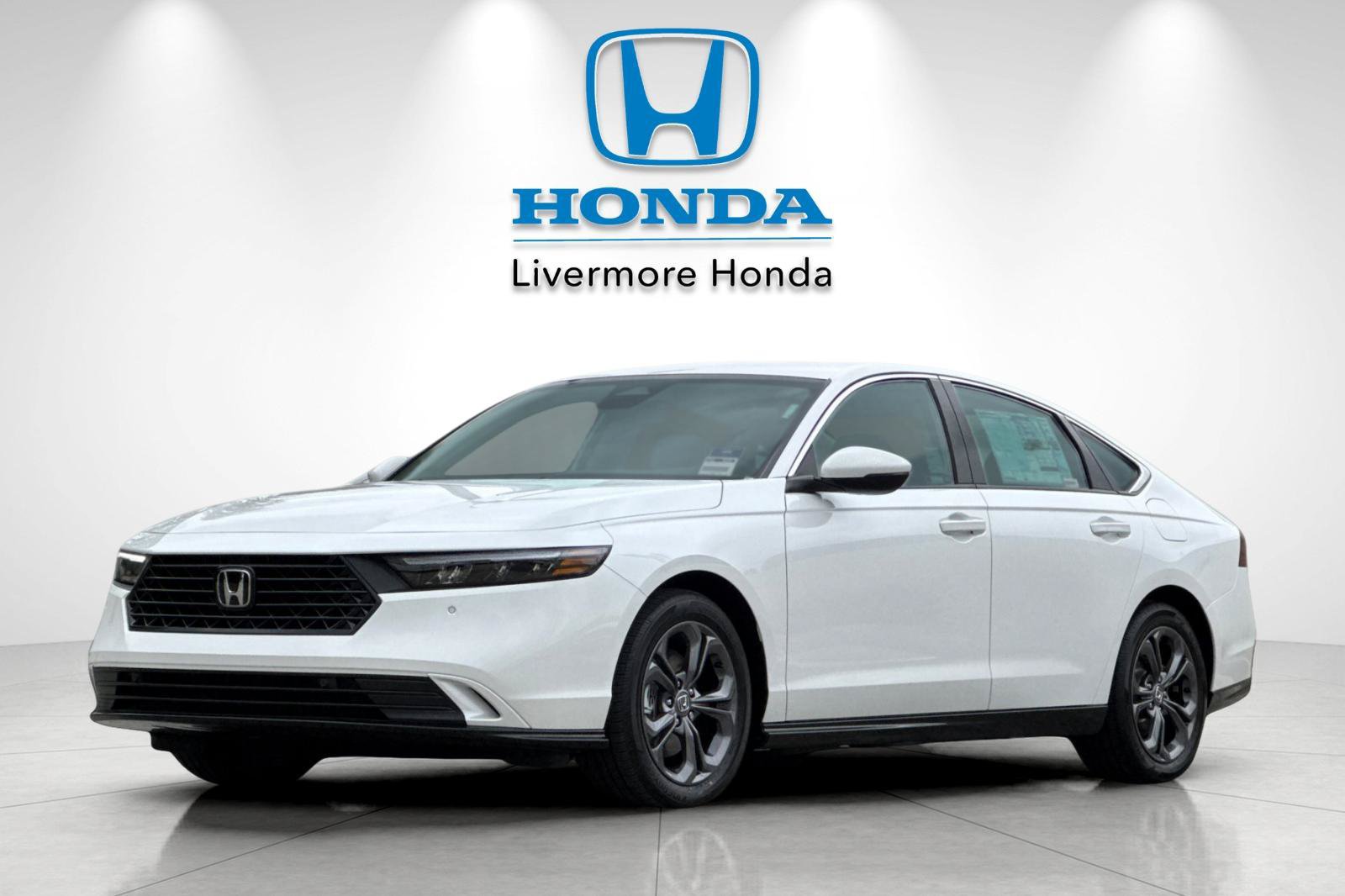 New 2026 Honda Accord EX-L image 2