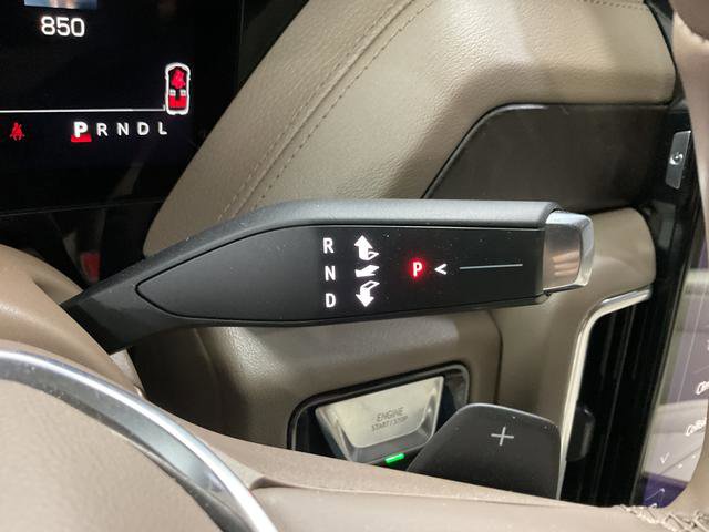 Used 2025 GMC Yukon XL Denali w/ Denali Reserve Package AWD/4WD image 21