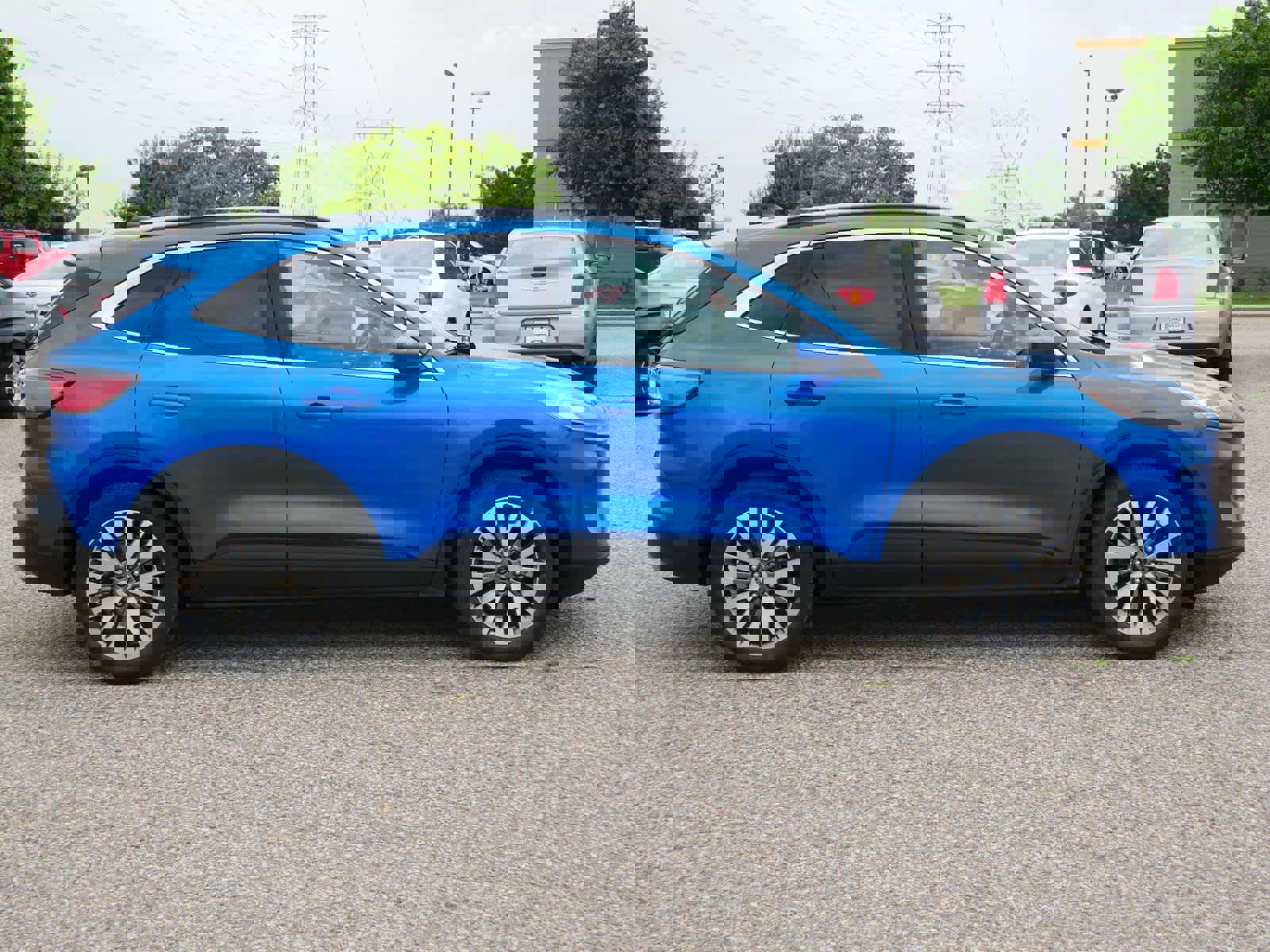 Used 2021 Ford Escape Titanium image 8