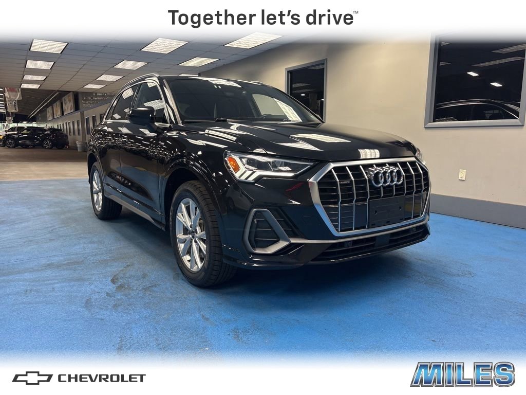 Used 2025 Audi Q3 2.0T Premium AWD/4WD image 1