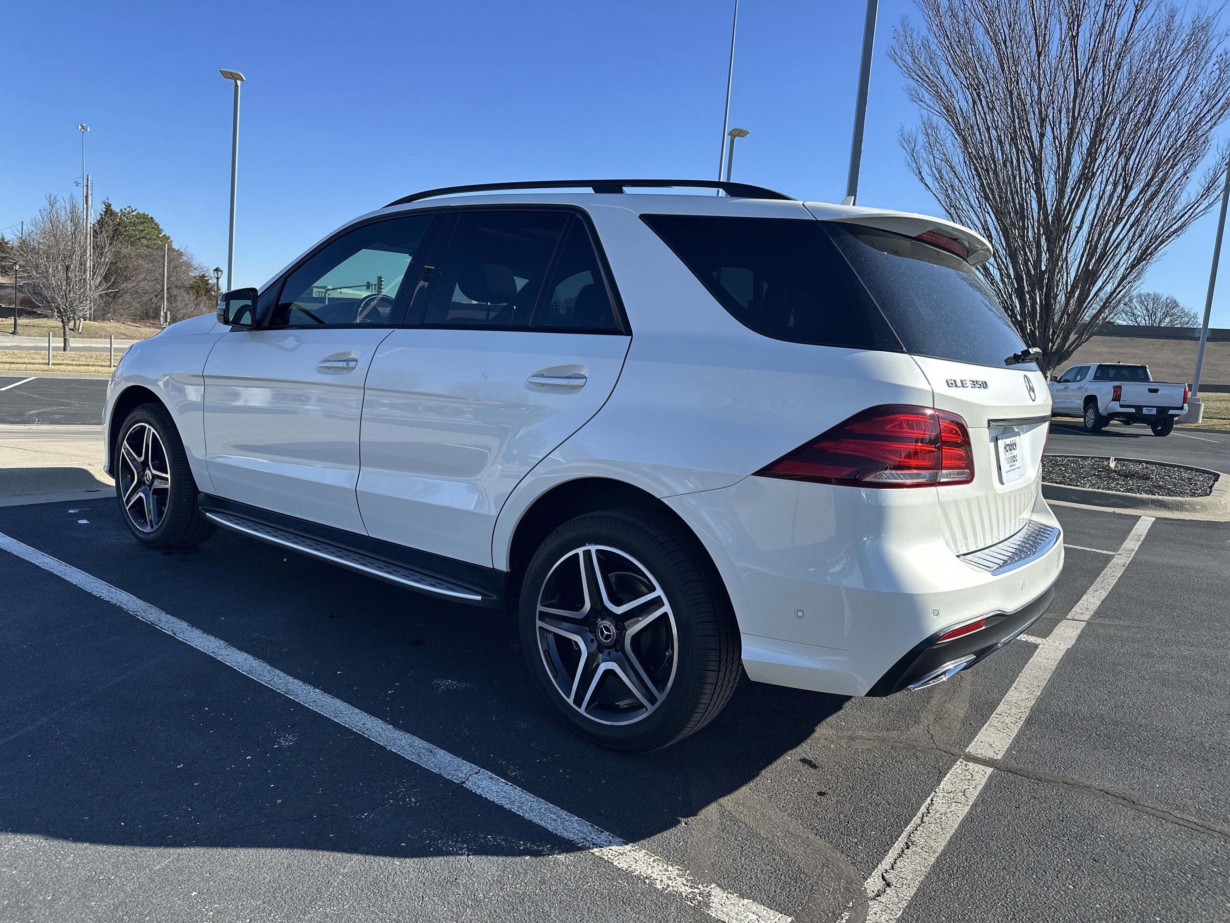 Used 2017 Mercedes-Benz GLE 350 4MATIC image 8