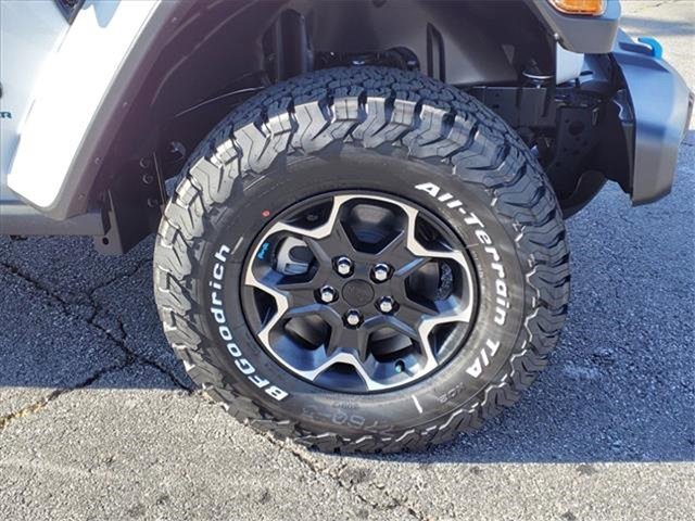 New 2023 Jeep Wrangler Unlimited Rubicon 4xe w/ Cold Weather Group image 9