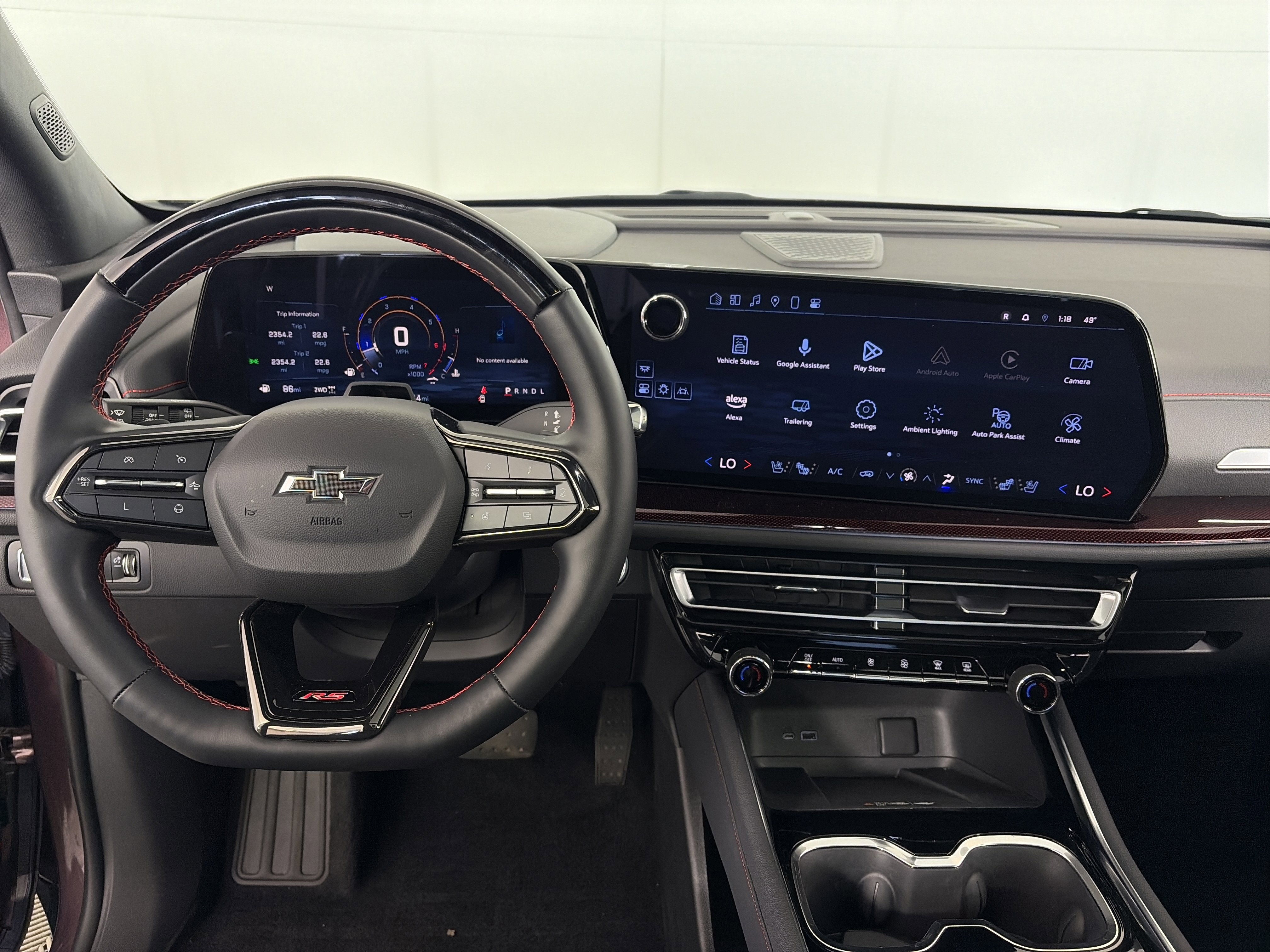 Used 2024 Chevrolet Traverse RS AWD/4WD image 3