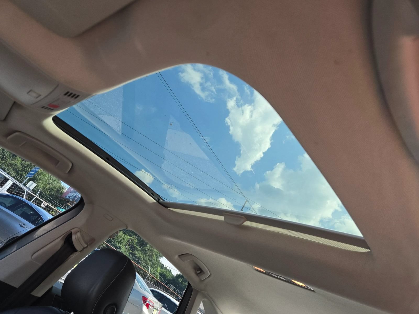 Used 2023 Volkswagen Jetta SE w/ Panoramic Sunroof Package FWD image 8