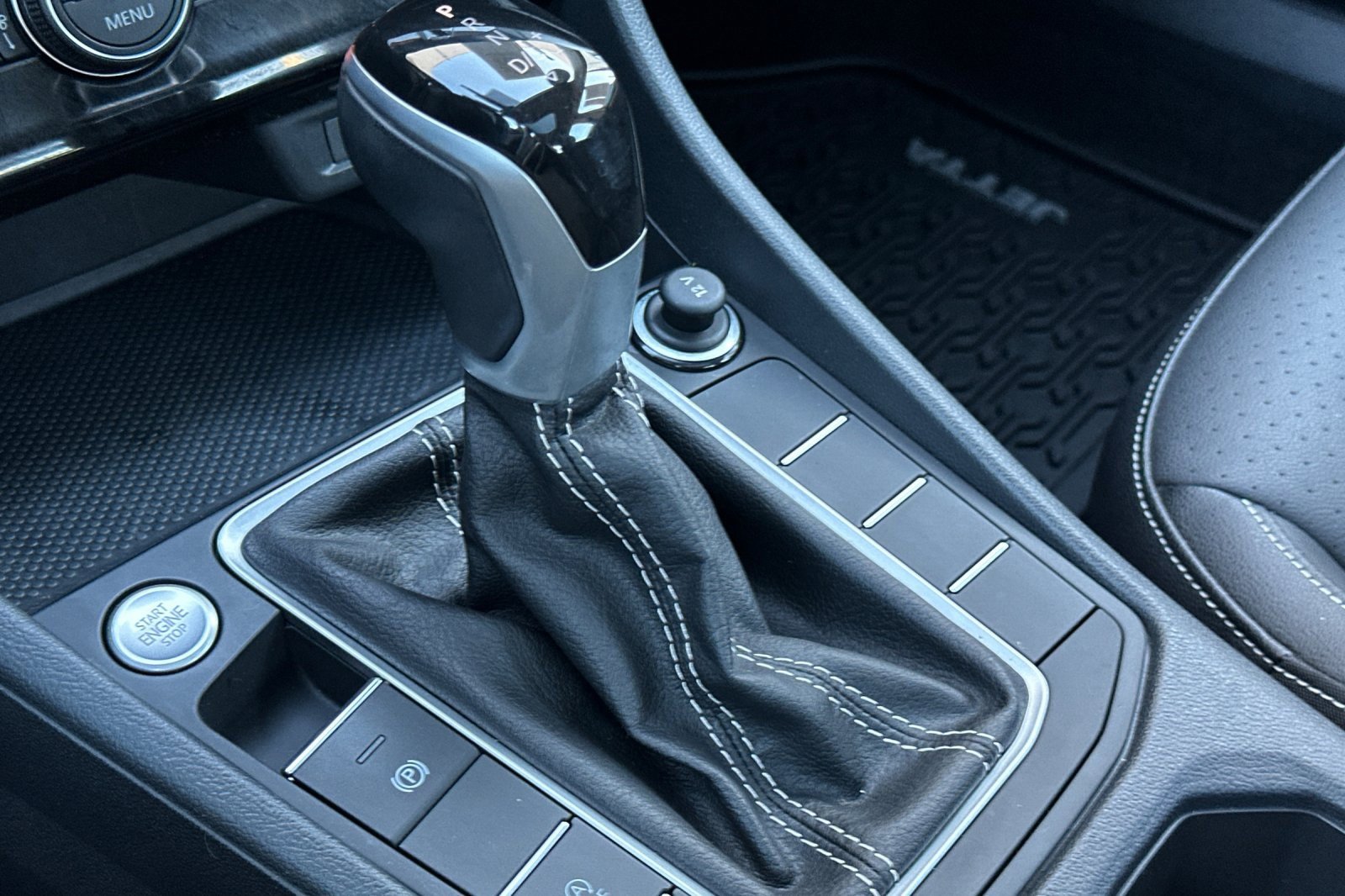 Certified 2024 Volkswagen Jetta SE image 20