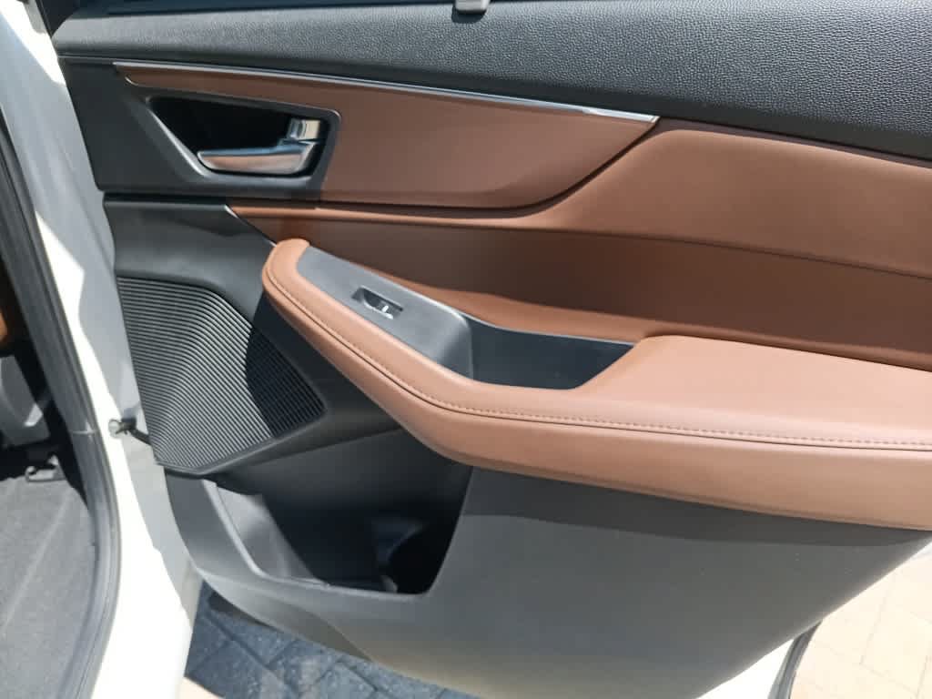 Used 2024 Acura MDX SH-AWD w/ Technology Package image 24