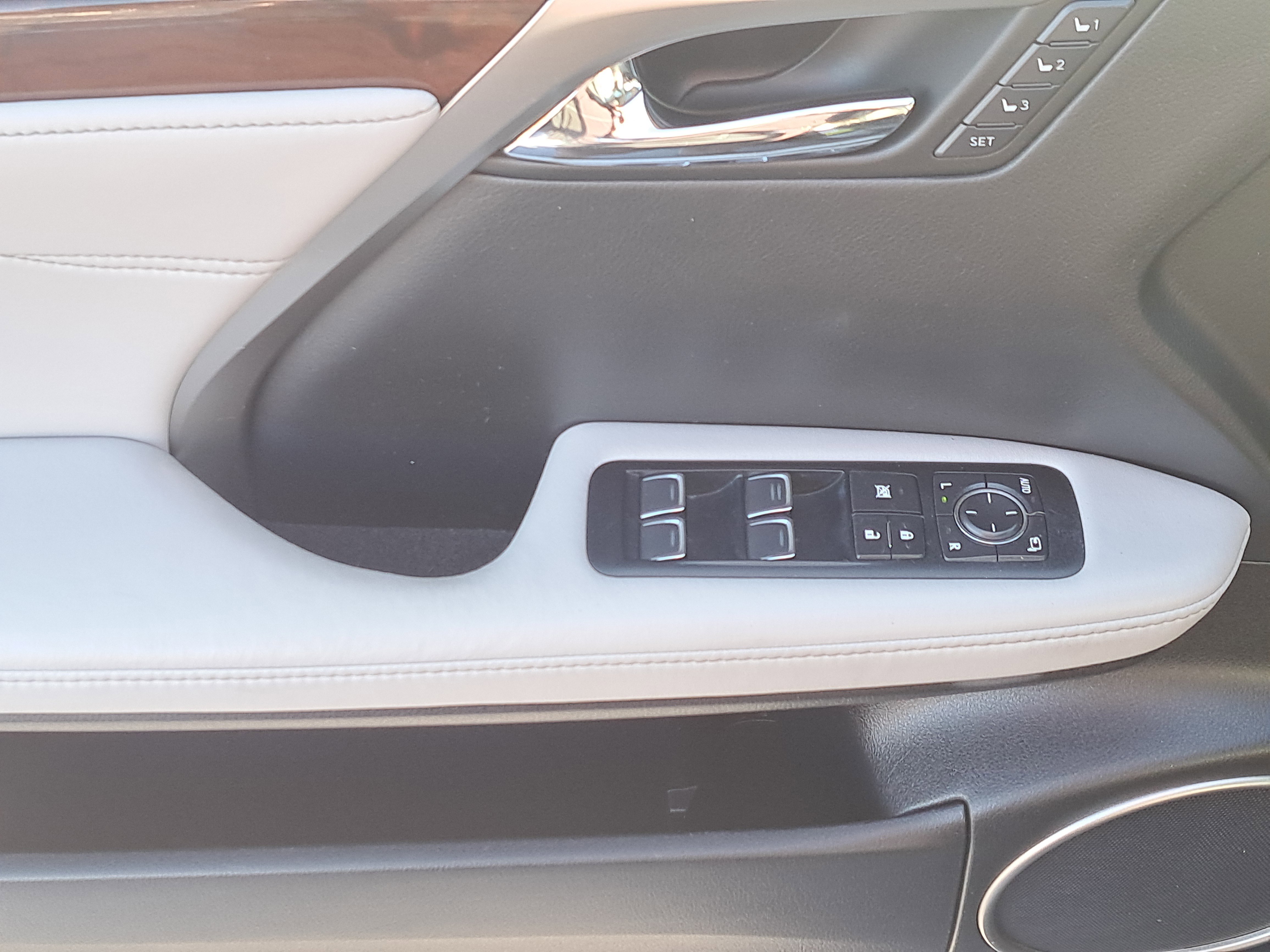 Used 2017 Lexus RX 350 AWD image 19