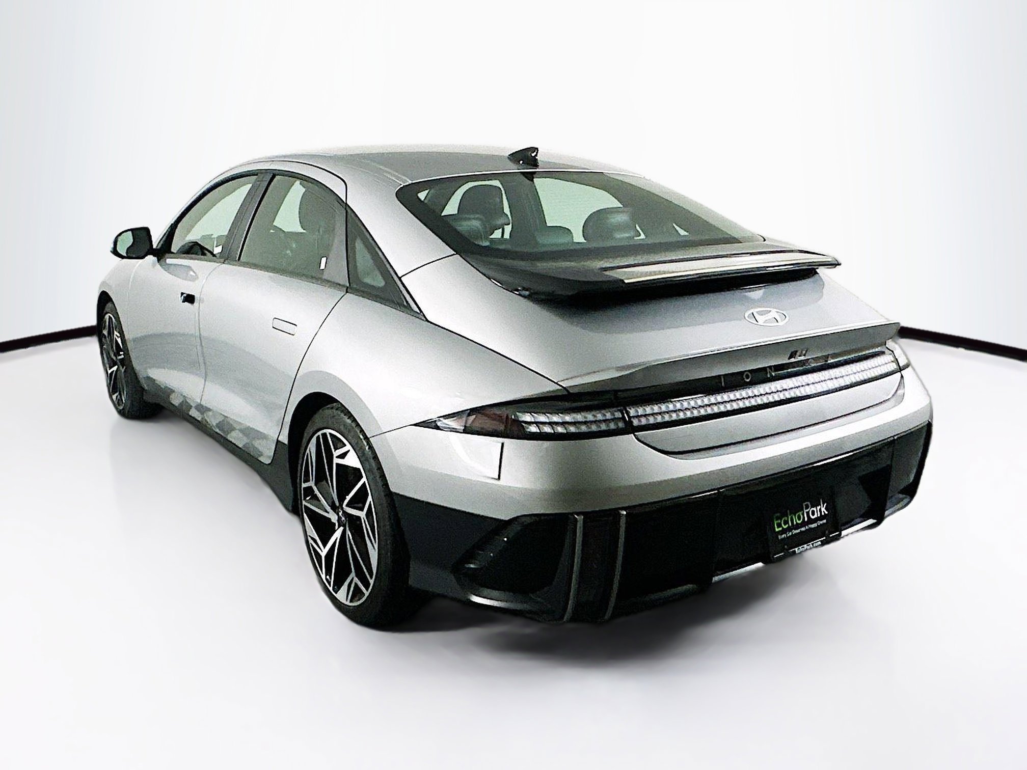 Used 2023 Hyundai Ioniq 6 SEL image 5