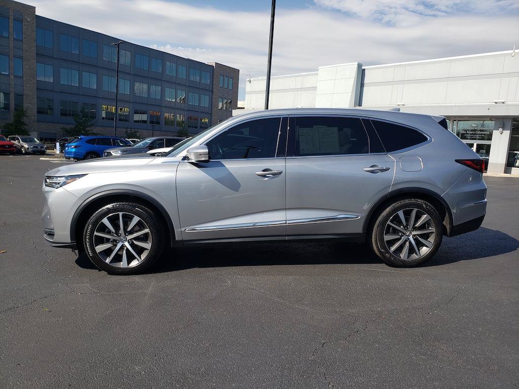 Certified 2025 Acura MDX w/ Technology Package AWD/4WD image 5