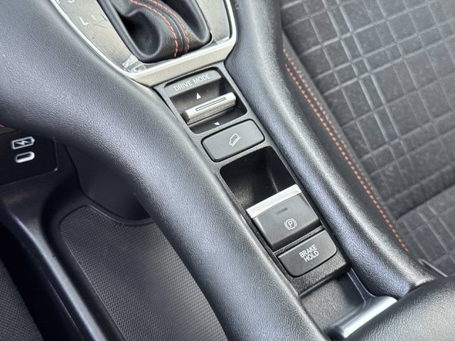 Certified 2024 Honda HR-V Sport image 16