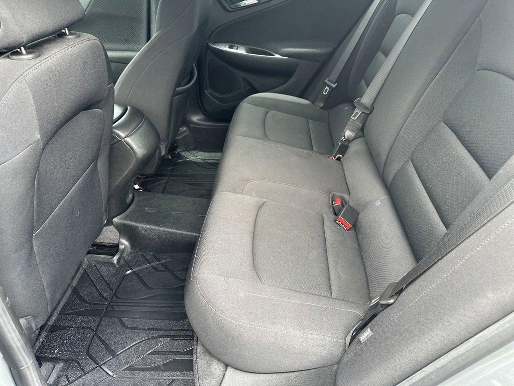 Used 2023 Chevrolet Malibu RS w/ LPO, Floor Liner Package FWD image 16
