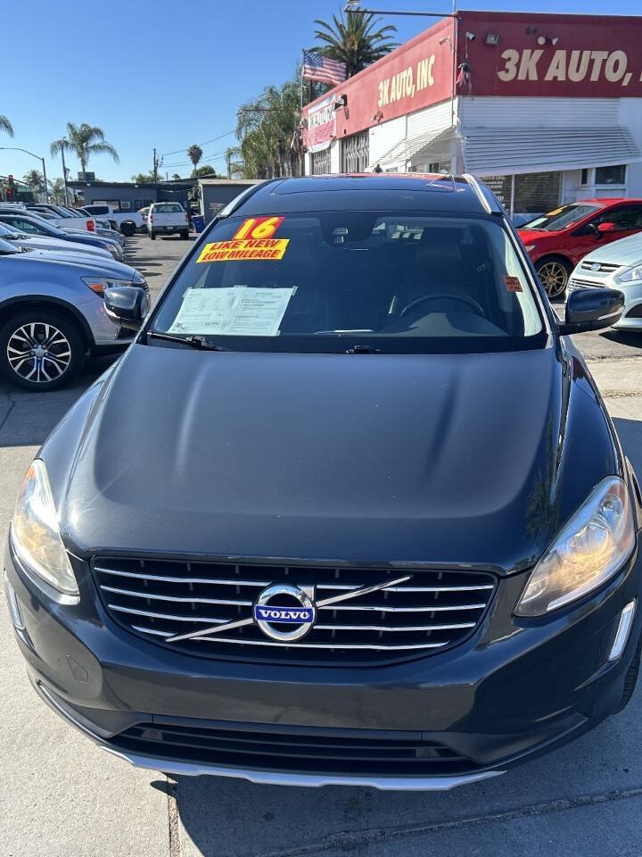 Used 2016 Volvo XC60 T5 Premier w/ Proximity Package FWD image 5